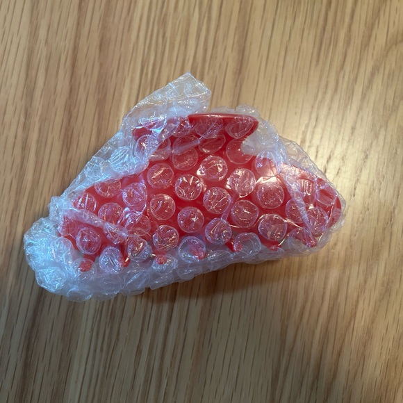 Parke Claw Clip Crimson Red NWT - Picture 5 of 9